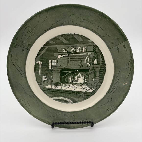 Royal Other - Pre-Owned Vintage Green and White Colonial Homestead By Royal Dinner Plate.